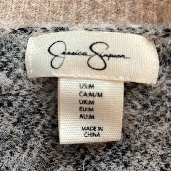 Fuzzy leopard print sweater - Picture 10 of 11